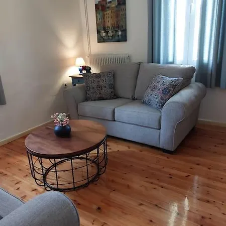 Casa de Férias Happy House-comfortable In Vathi Square *